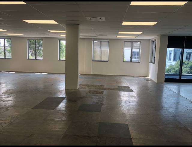 362M² OFFICE TO LET IN SANDHURST
